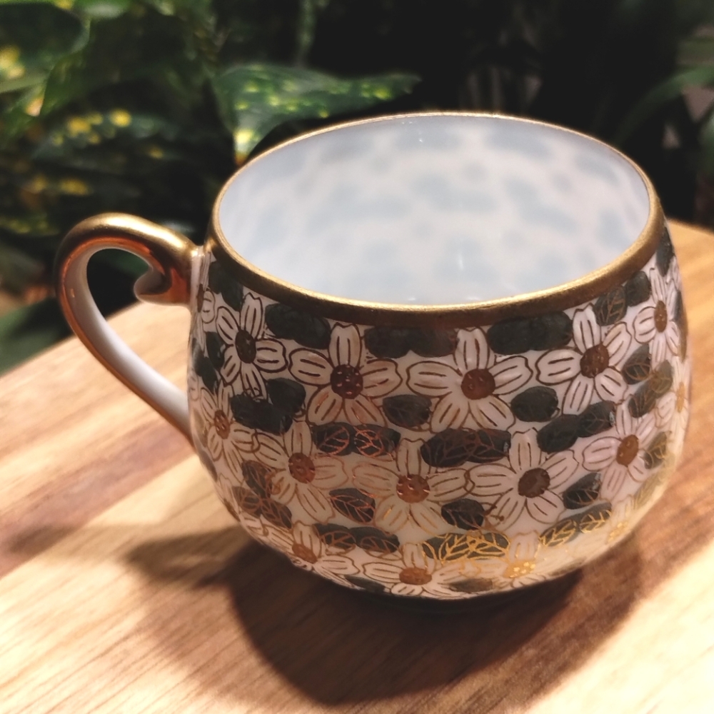 Vintage Satsuma Lithophane Geisha Girl Teacup Flower Pattern Gold Green Pink